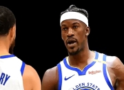 米兰体育入口-黄蜂队后卫在比赛中表现超常，协助球队夺下胜利