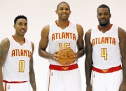 米兰真人-包含小牛主场击败公鹿，卢的词条