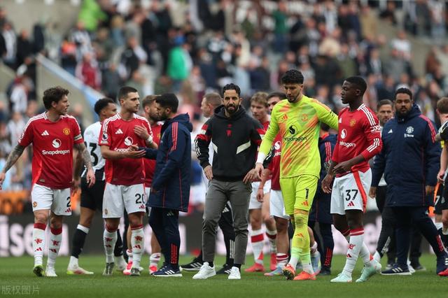曼联客场失利，积分滑落不保的简单介绍