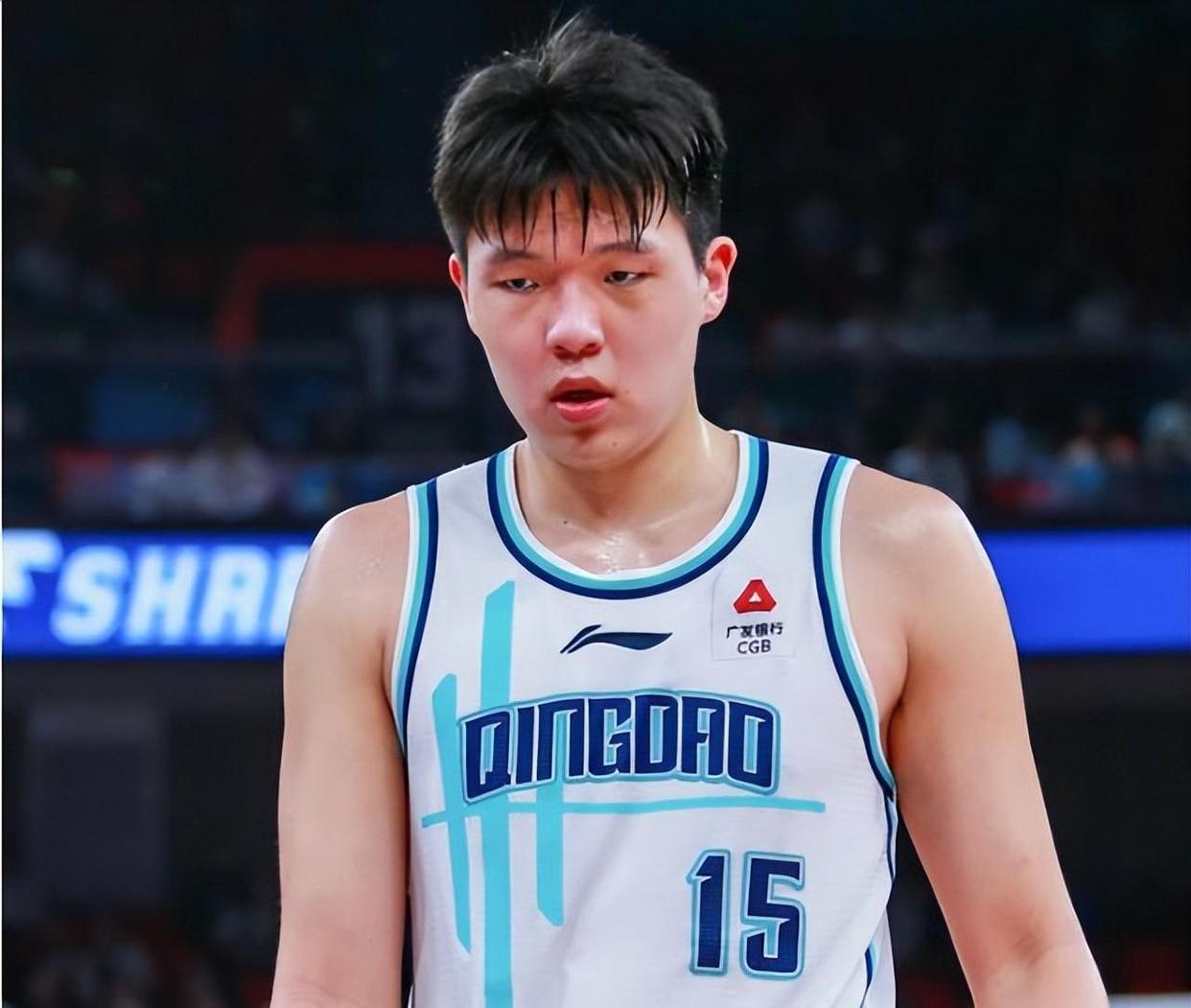 青岛男篮逆转大庆队，上演惊心动魄一幕的简单介绍