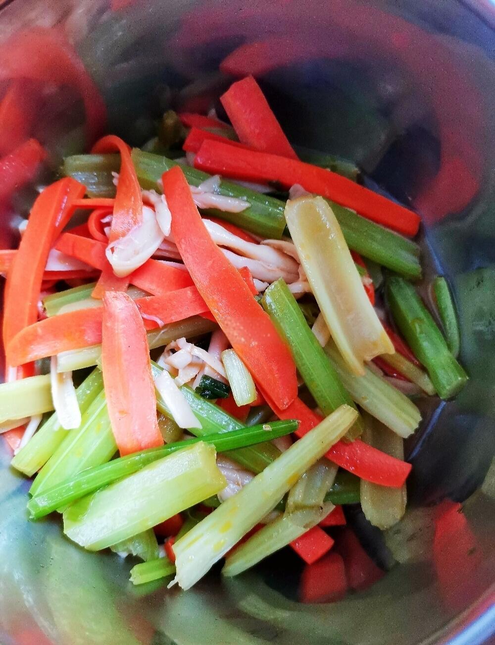 雷加利斯主场大胜，积分暴涨