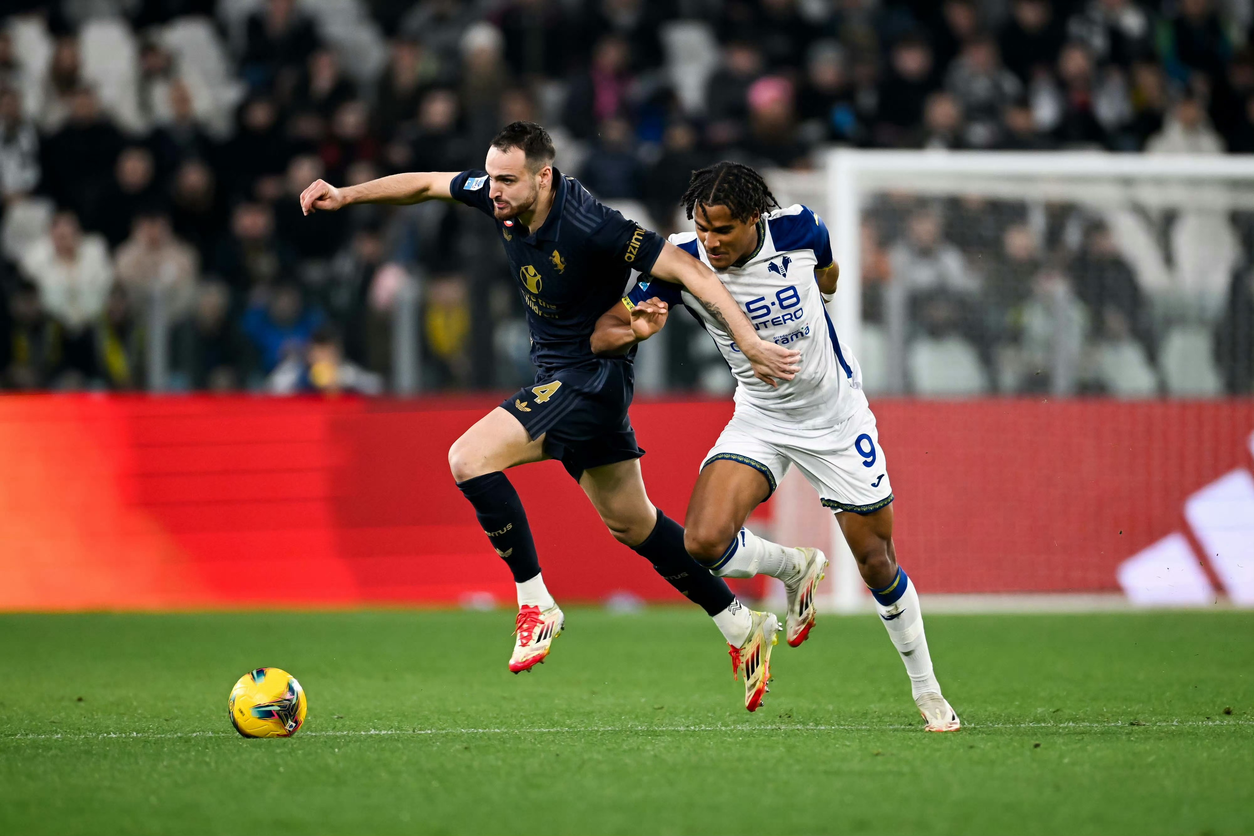 尤文图斯在客场遭遇惨败,下一轮不容有失 尤文图斯在客场遭遇惨败,下一轮不容有失