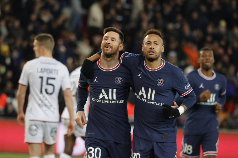 马赛绝杀巴黎圣日完美收官法国联赛 马赛绝杀巴黎圣日完美收官法国联赛