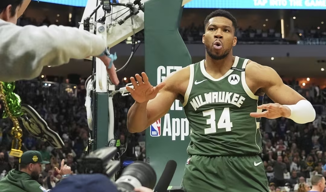 包含雄鹿胜马刺,字母哥独得25分的词条 包含雄鹿胜马刺,字母哥独得25分的词条