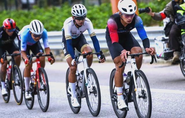 球员在精彩赛事中展现出色表现