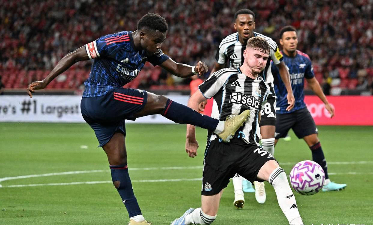 阿森纳主场击败对手，球队连胜走向巅峰