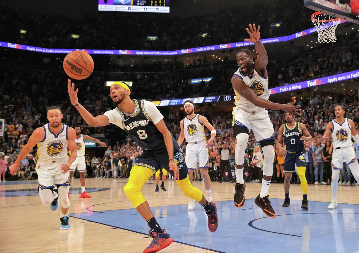 超级新秀大爆表，球队实现冲进决赛