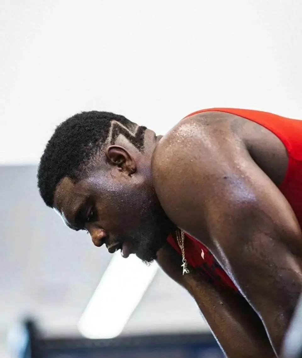 德国男篮爆冷凯尔特人，锡安惊艳世界