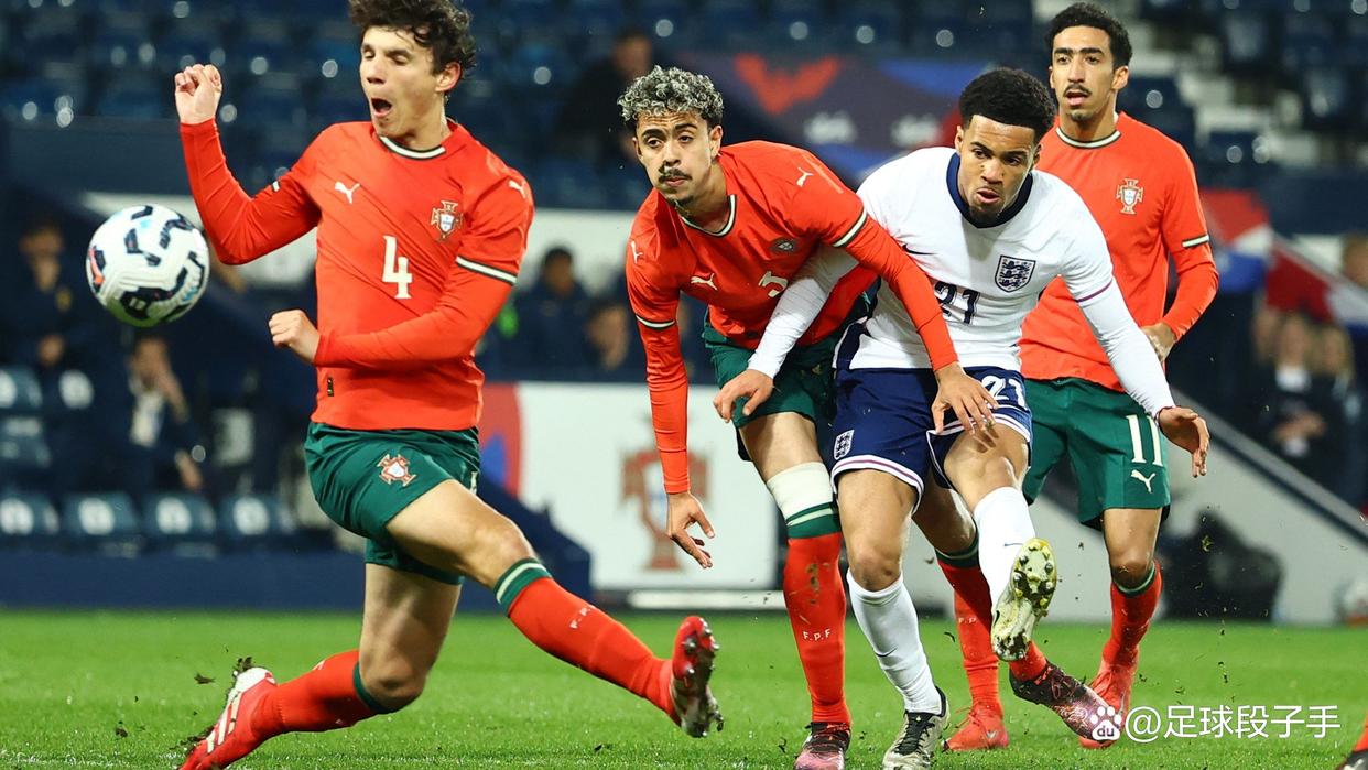 英格兰足球队队长攻破球门 英格兰足球队队长攻破球门