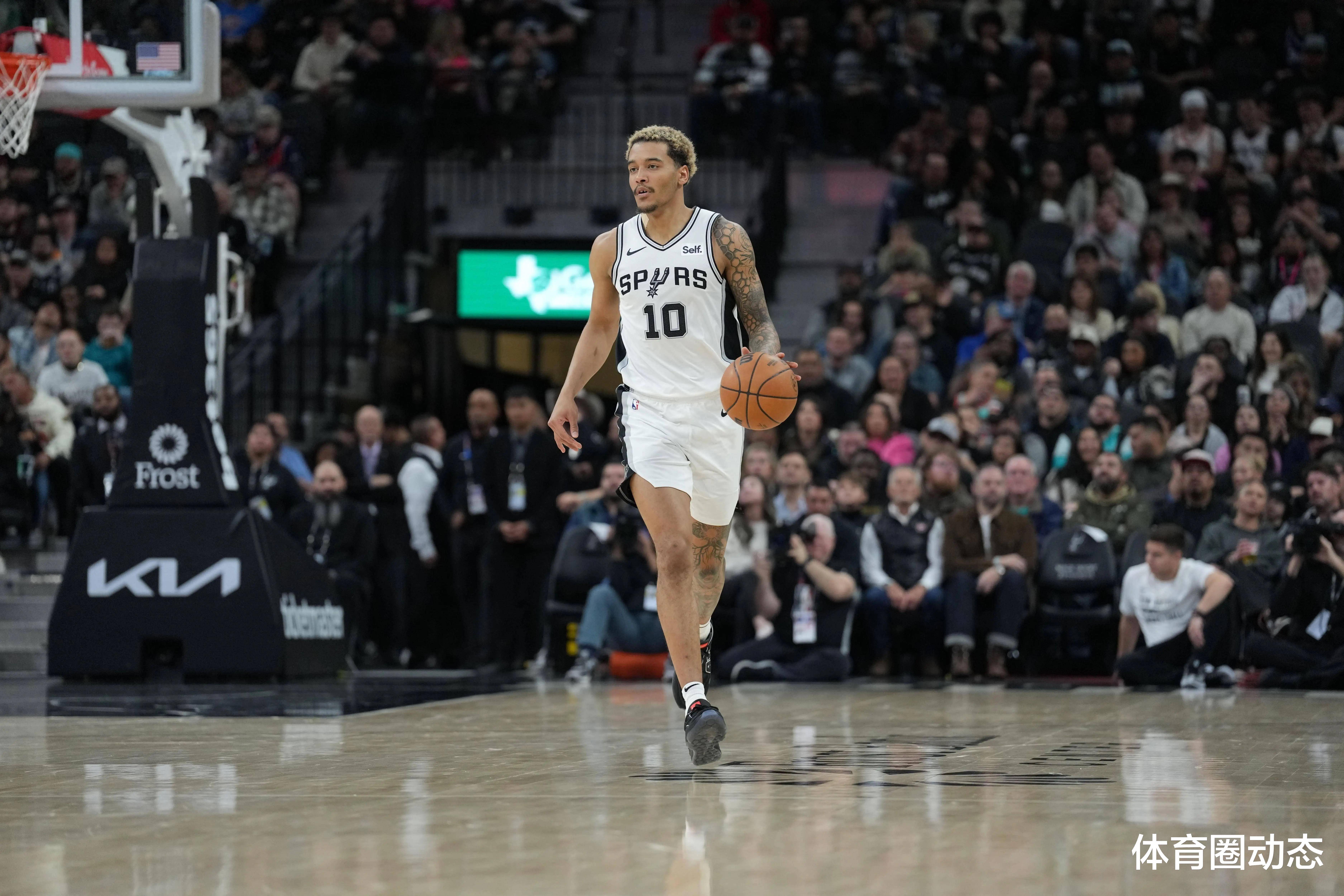 維持領先馬刺在強敵面前表現出色取勝 維持領先馬刺在強敵面前表現出色取勝