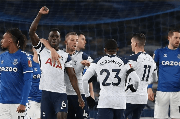 瓦朗谢纳主场获胜,走出颓势 瓦朗谢纳主场获胜,走出颓势