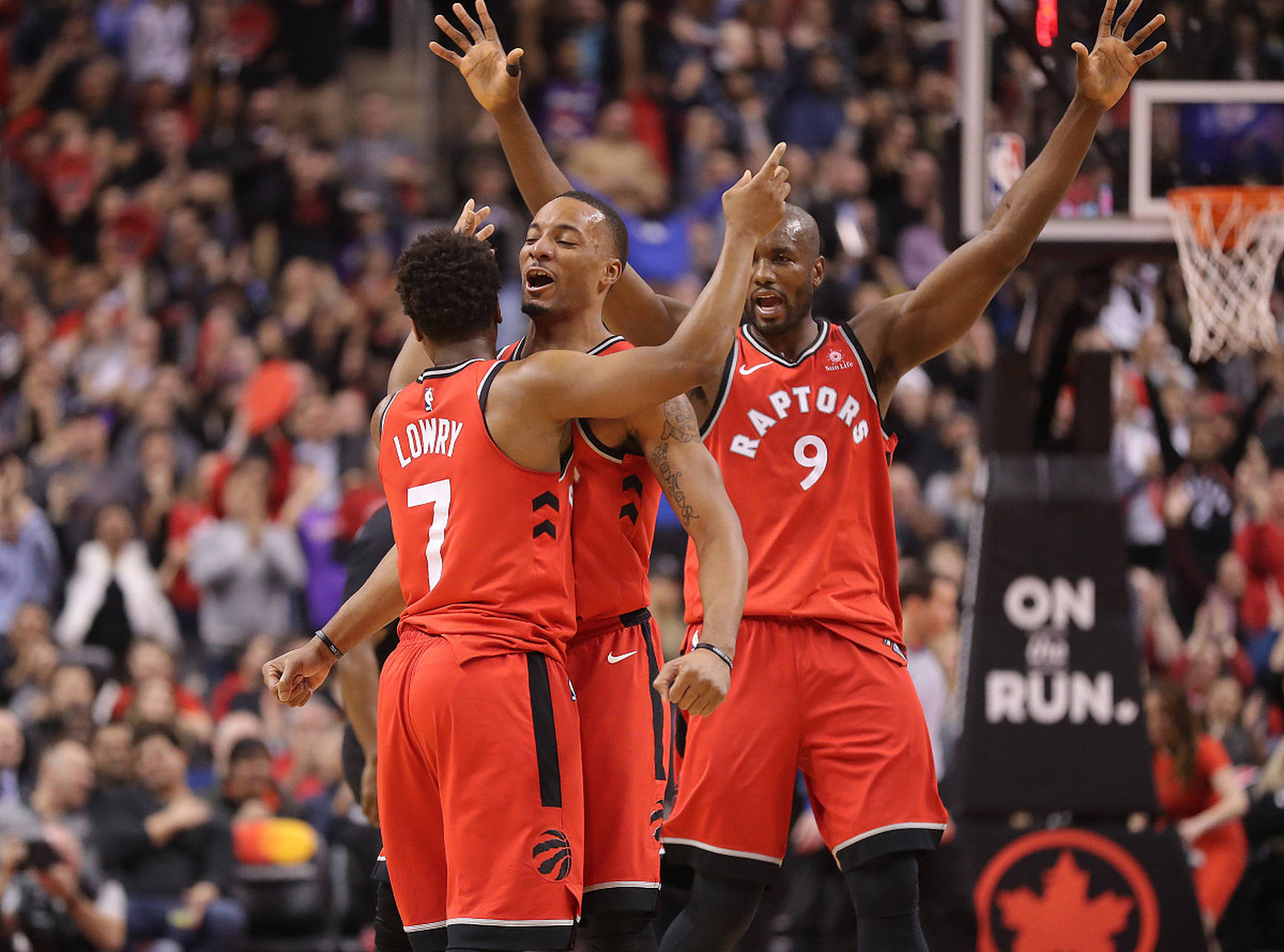 猛龙队主场取胜,气势如虹! 猛龙队主场取胜,气势如虹!