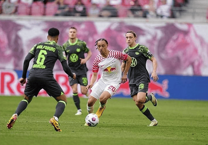 弗兰克福客场失利,莱比锡红牛取得2球大胜 弗兰克福客场失利,莱比锡红牛取得2球大胜