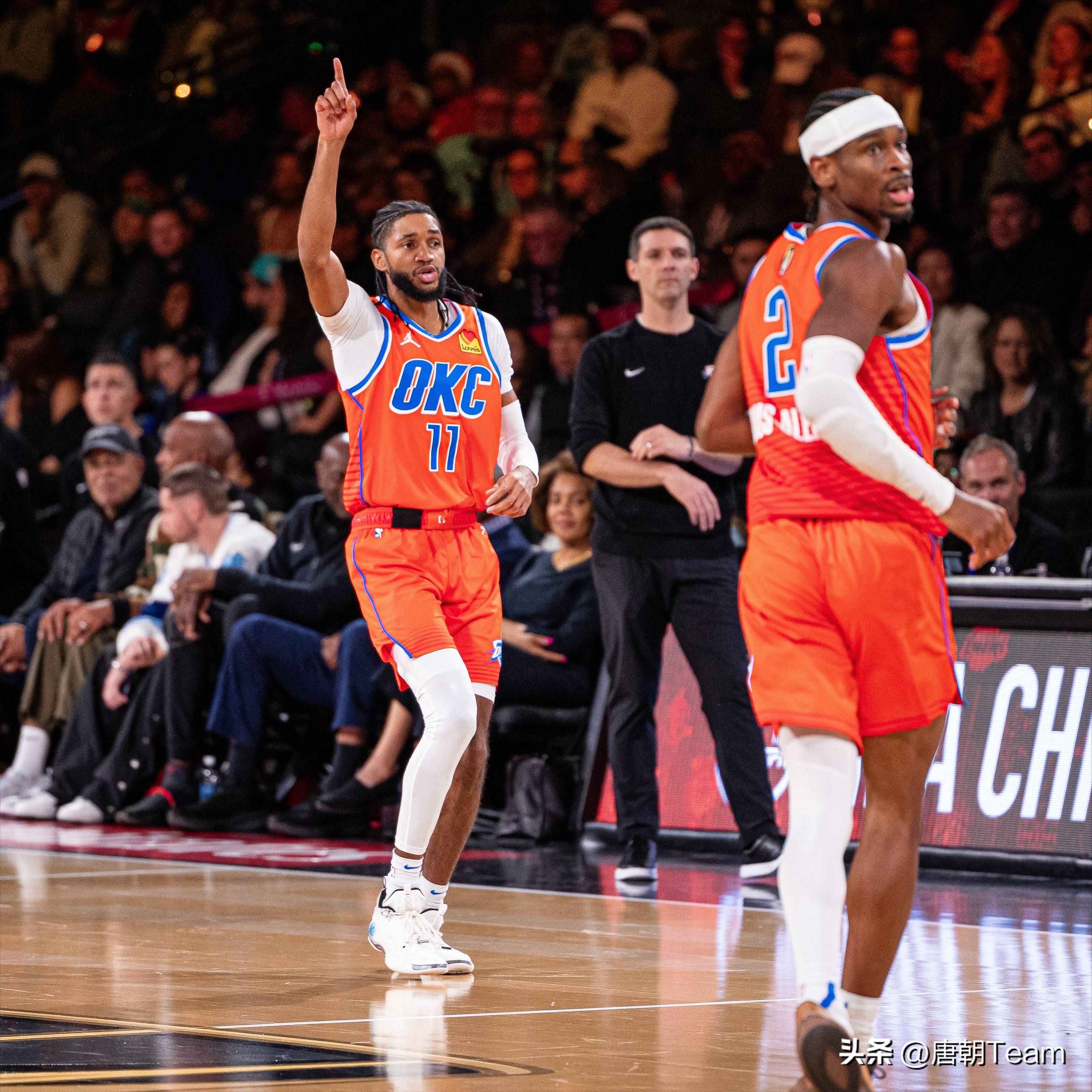 火箭击败雄鹿,晋级西部决赛 火箭击败雄鹿,晋级西部决赛