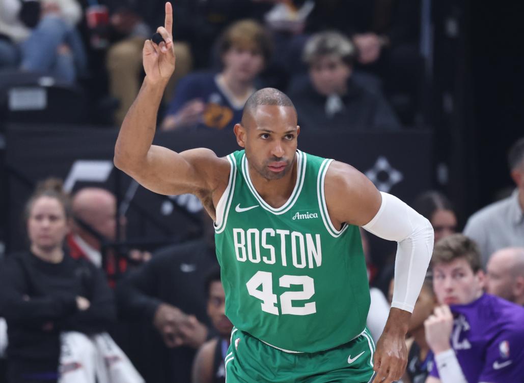 独行侠击败凯尔特人,霍福德爆发刷新职业高分 独行侠击败凯尔特人,霍福德爆发刷新职业高分