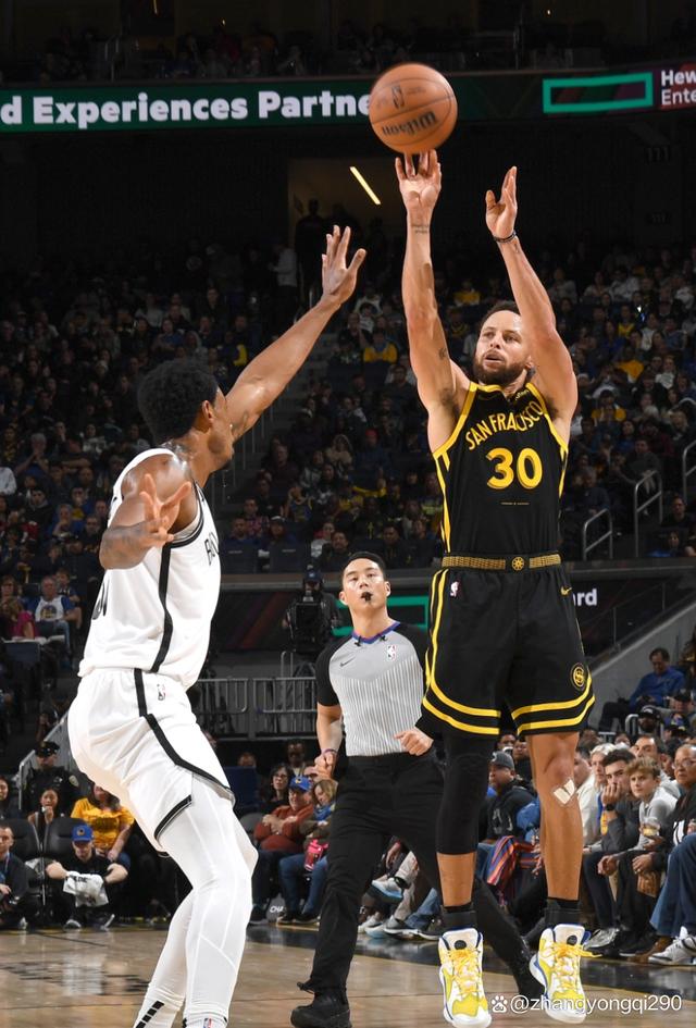 勇士险胜篮网完成三连胜的简单介绍 勇士险胜篮网完成三连胜的简单介绍