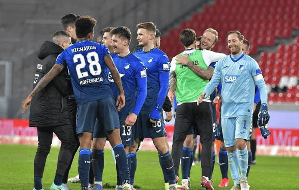 拜仁慕尼黑击败云达不莱梅,豪取德甲三连胜 拜仁慕尼黑击败云达不莱梅,豪取德甲三连胜