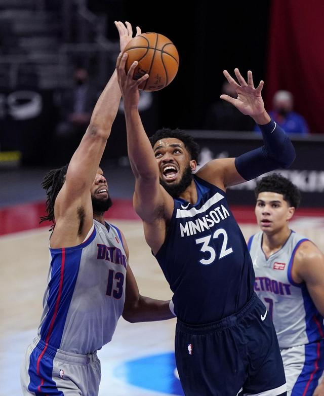 活塞主场大胜魔术,霍伯特砍下27分的简单介绍 活塞主场大胜魔术,霍伯特砍下27分的简单介绍